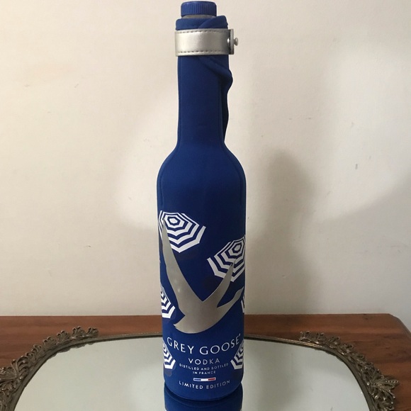 ✔️Grey Goose Bottle Cover 🍸 - Picture 2 of 7